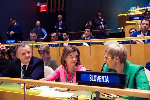 Slovenska zunanja ministrica Tanja Fajon in predsednica slovenske republike Nataša Pirc Musar v skupščini Združeih narodov (ZN)