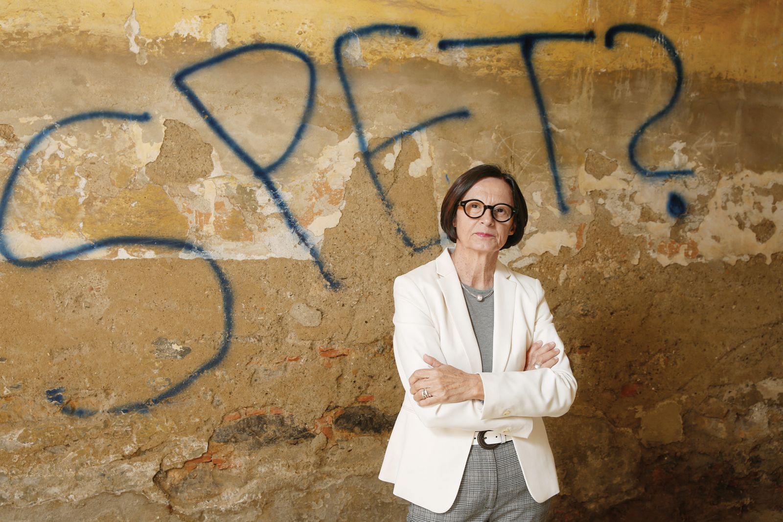 Milica Antić Gaber: »Ker so si neprimerne izjave v javnih nastopih lahko privoščili vsi od predsednika države do kulturnikov in ljudi z estrade, se zdi, kot da je seksizem, izražanje sovražnosti do različnih skupin žensk ali drugih marginaliziranih skupin in nasploh verbalno nasilje nekaj, zaradi česar se le zamahne z roko.«