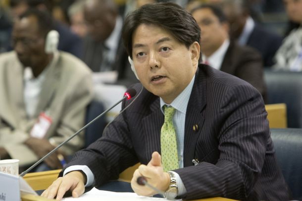 Japonski zunanji minister Joshimasa Hayashi je poudaril, da je pomembno ohraniti enotnost znotraj skupine in z drugimi podobno mislečimi državami ter še naprej podpirati Ukrajino.