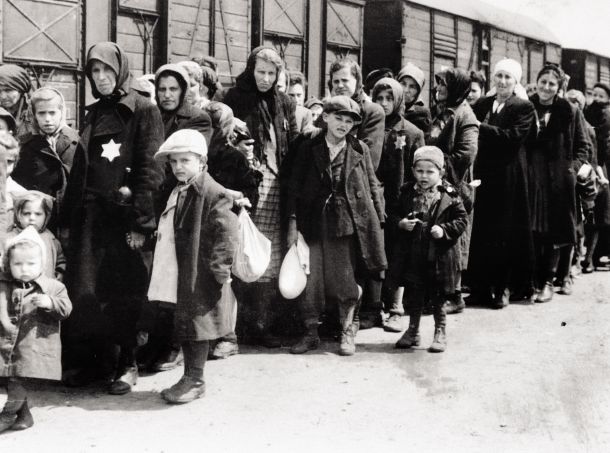 Prihod madžarskih Judov v Auschwitz poleti 1944