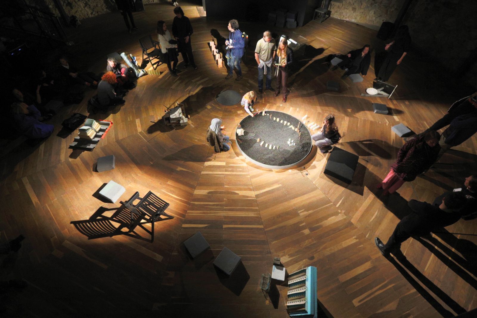 Neja Tomšič – Nonument Group: Krog, festival Prestopi, Sodni stolp, MB | Boris B. Voglar