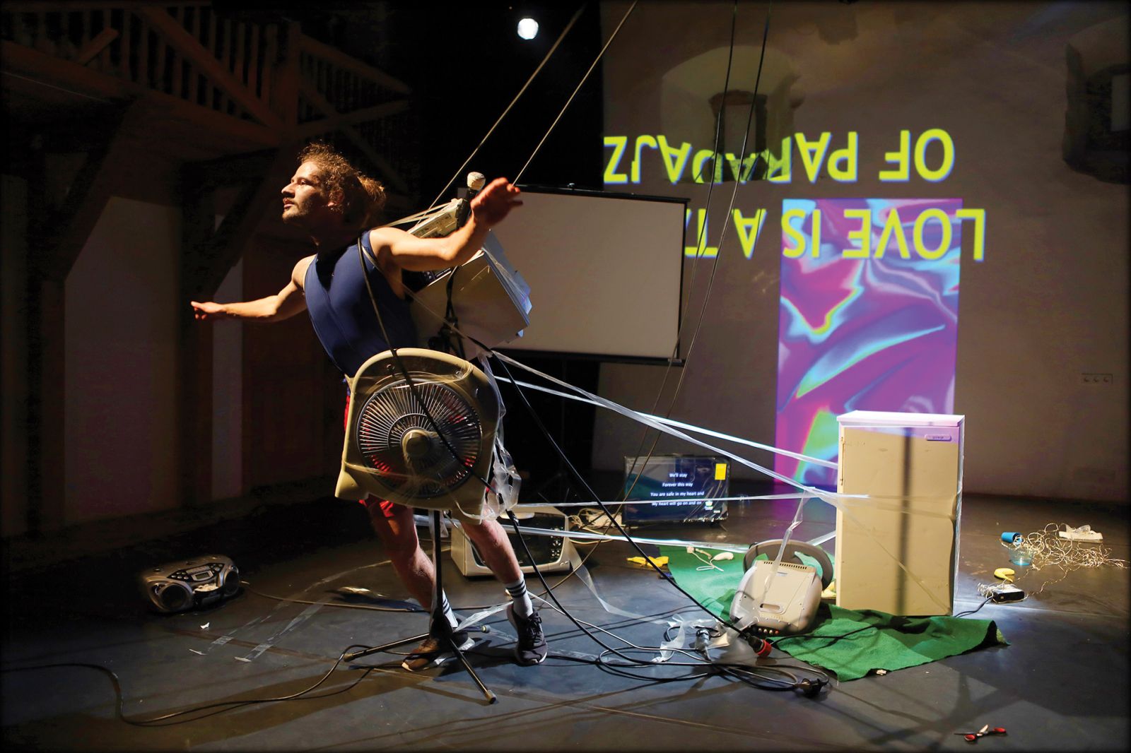 Filip Štepec in Jernej Potočan: Medtem …, Stolp Škrlovec, Kalejdoskop 23, KR | Sunčan Stone