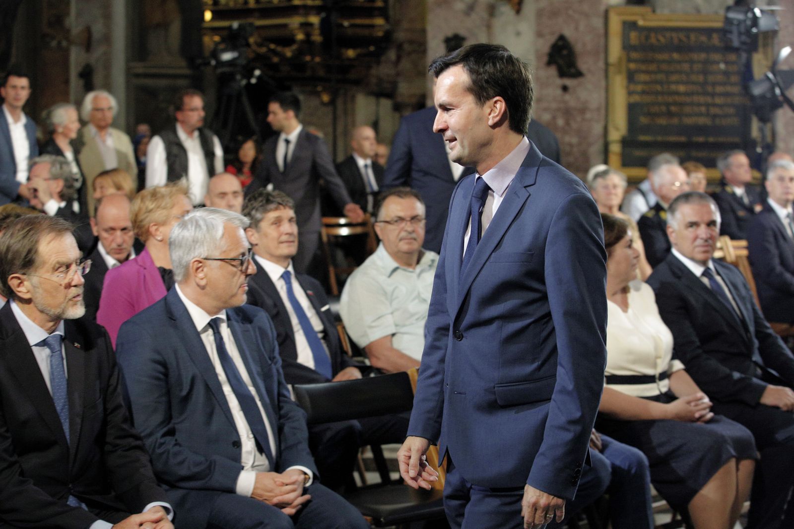 Uroš Urbanija pri maši za domovino