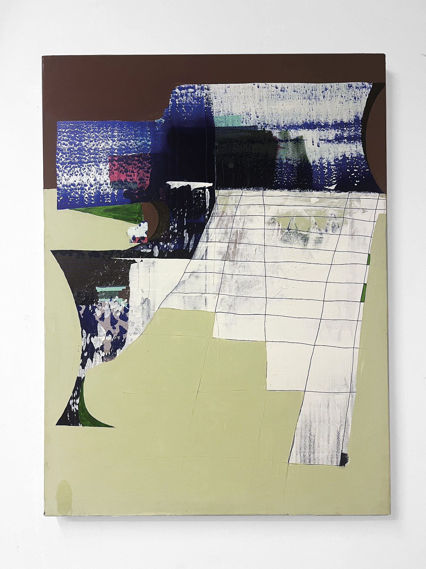 Njegova dela so večinoma črno-bela, z barvami pa še najraje eksperimentira na platnu.