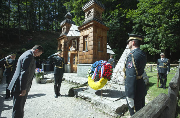 Spominska slovesnota pri Ruski kapelici pod Vršičem leta 2013