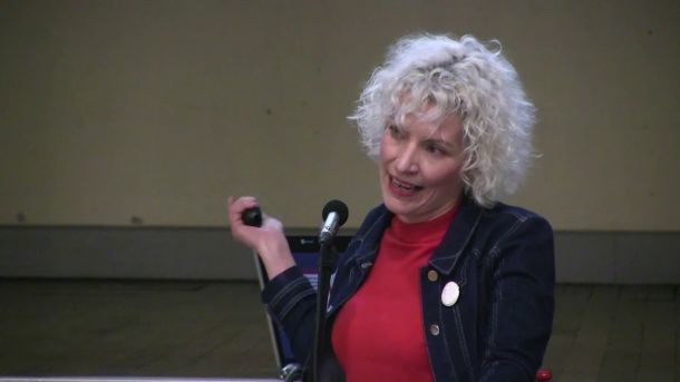 »Moramo se zavedati, da tehnologija v temeljih spreminja naše komuniciranje«