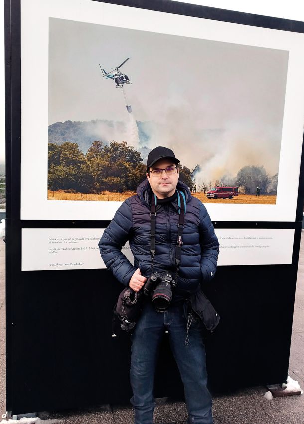 Luka Dakskobler, sodelujoči avtor fotografij na razstavi Požar na Krasu, Park vojaške zgodovine, Pivka 