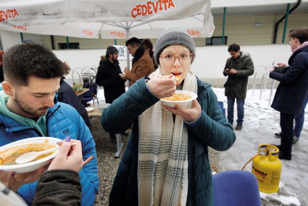 Samoorganizirana študentska menza  na Filozofski fakulteti v Ljubljani