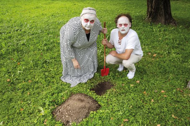 Lele B. Njatin: Vrt spoznanja in nevednosti; avtorica in Gašper Jarni, Plečnikova hiša, LJ