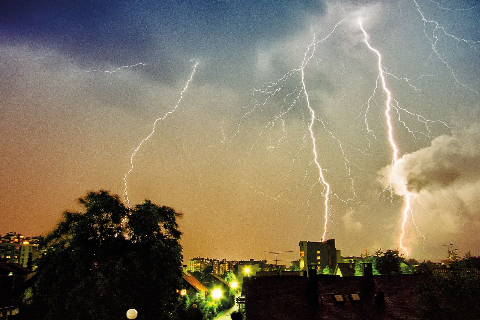 Nebo nad Kranjem, junij 2023