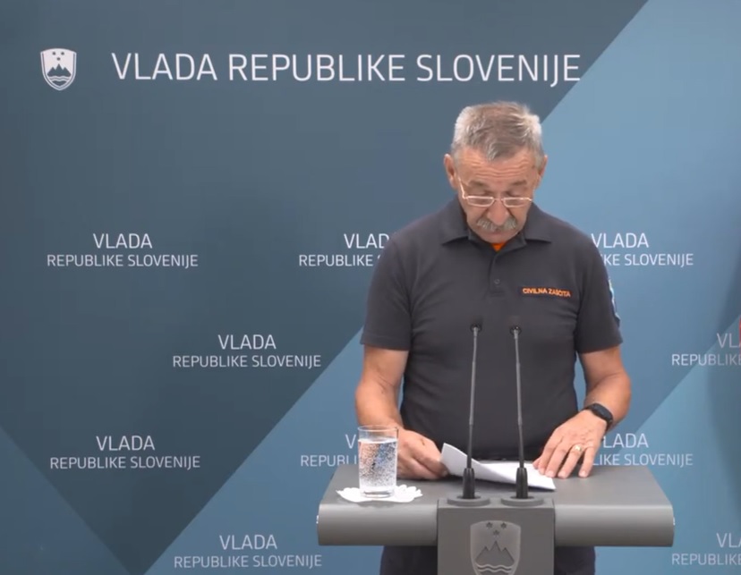 Prvi interventni ukrepi po poplavah / Poseben režim za prostovoljce