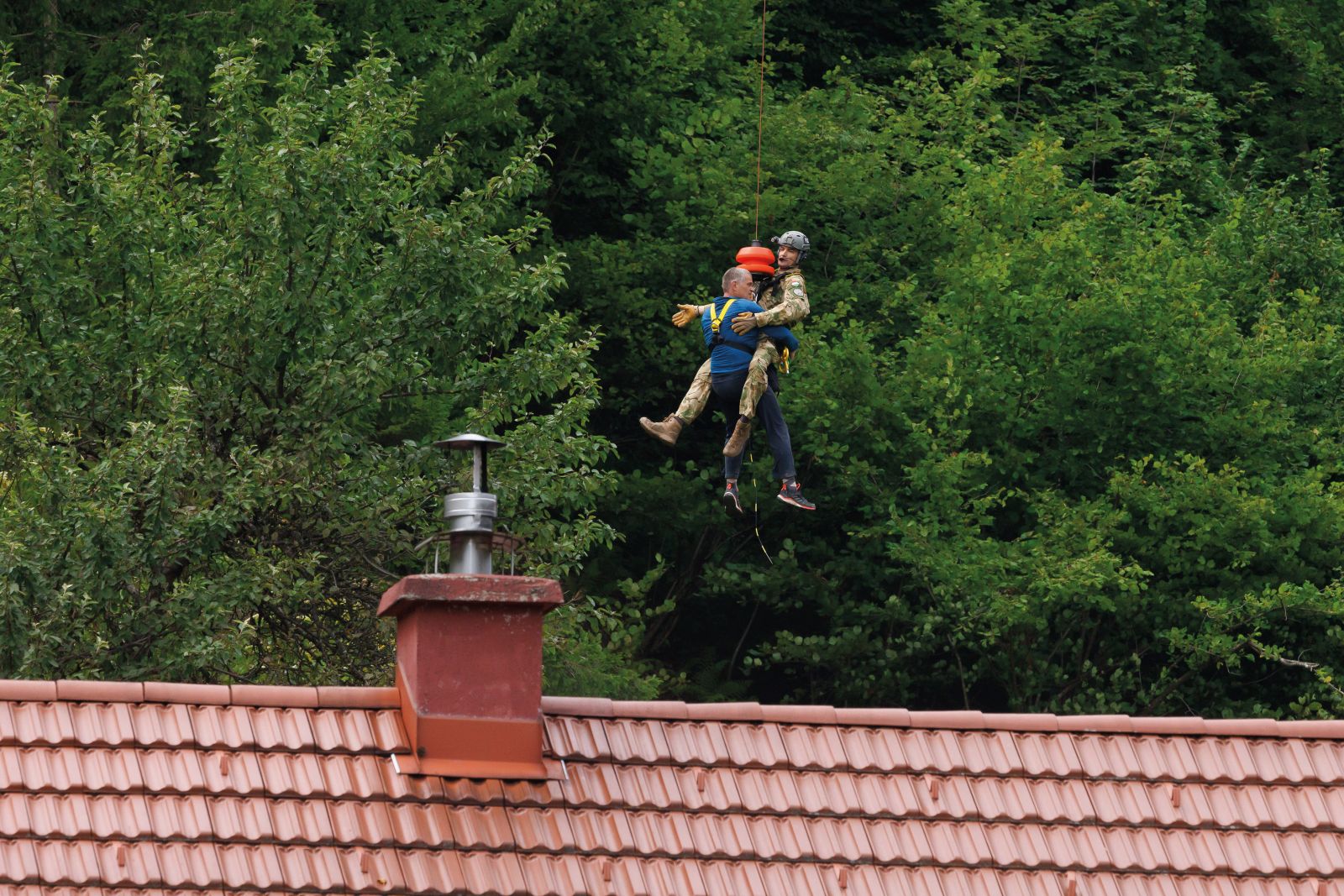 Madžarska pomoč iz zraka na Prevaljah | Luka Dakskobler