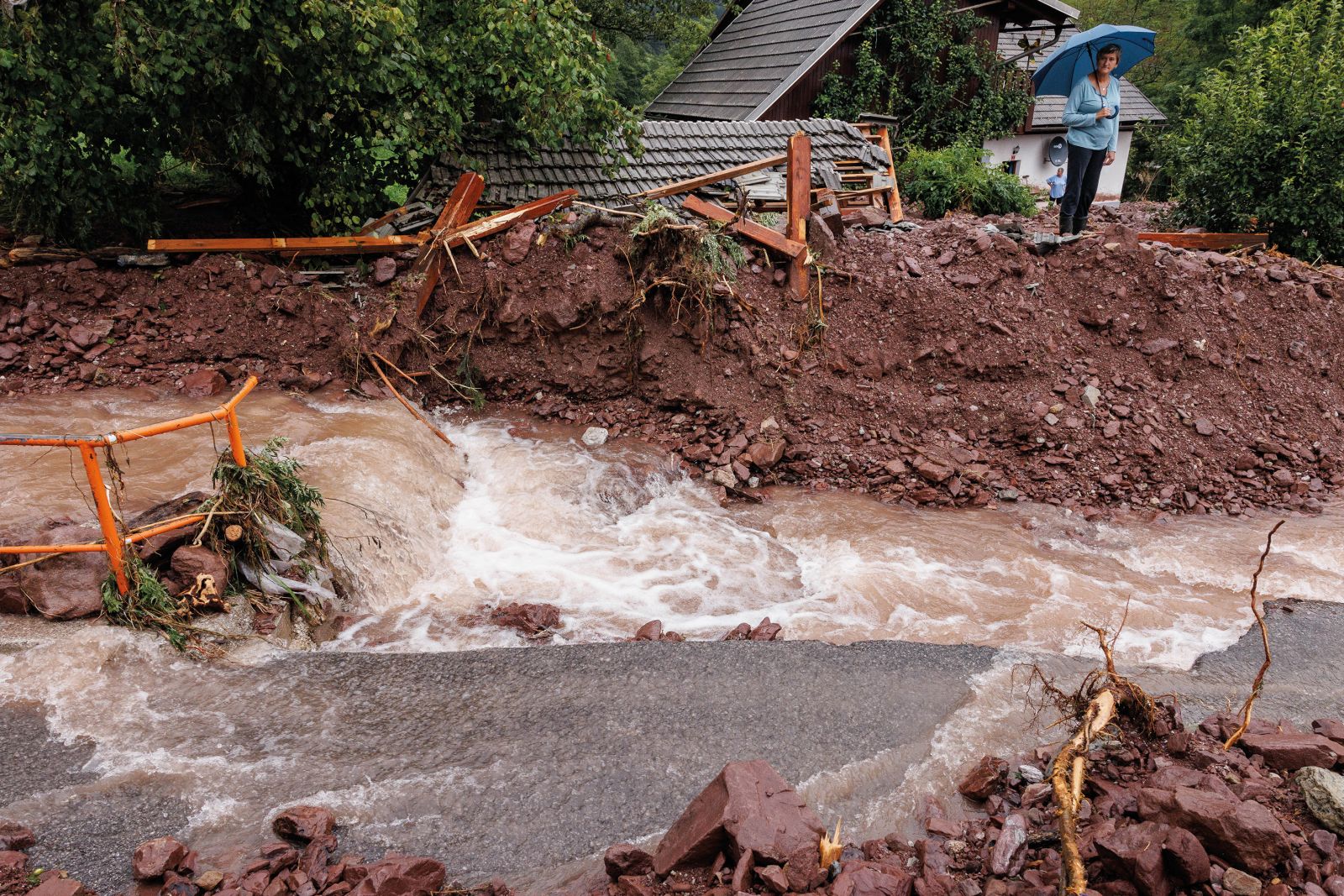 Srednje selo pri Žireh