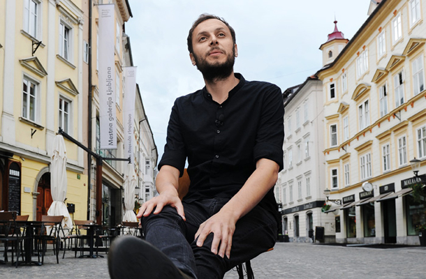 Med soustanovitelji Šole socialne avtonomije je tudi hrvaški filozof in aktivist Srećko Horvat