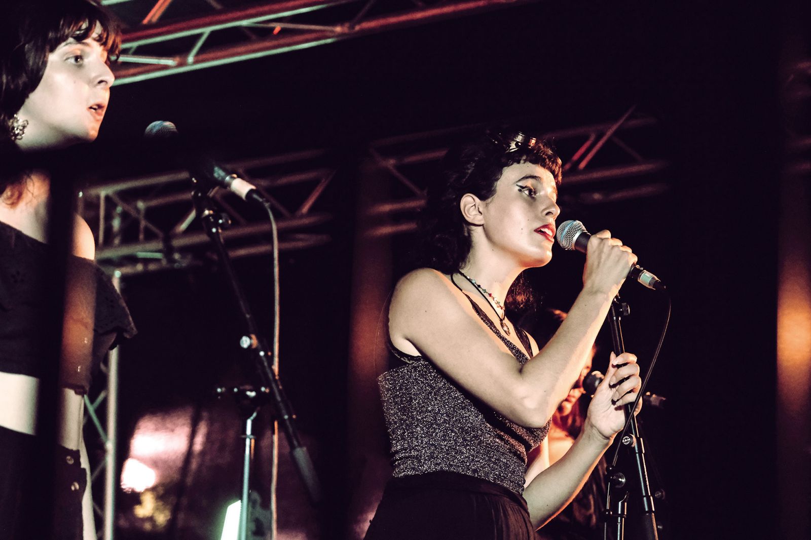 Kiki, čarovnica intimnih pripovedk; Poletje v Šiški 2023, Kino Šiška, LJ | Maša Pirc