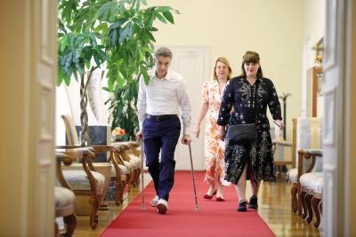 Na morskemu žalu poškodovana desna peta (19. julij)