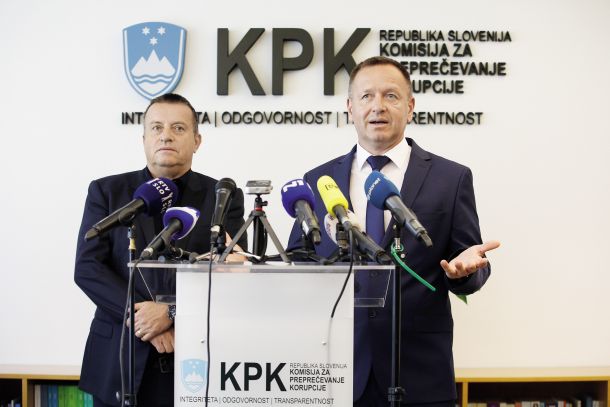 Združena v boju zoper korupcijo: Robert Šumi in Joc Pečečnik 