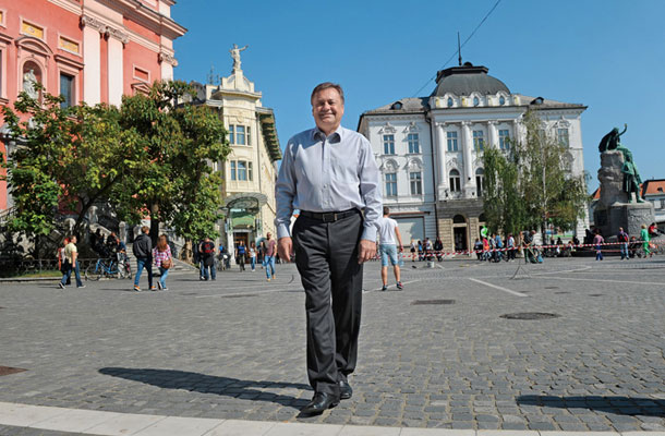 Ljubljanski župan Zoran Janković na Prešernovem trgu v Ljubljani