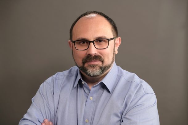 Dr. Roman Kuhar