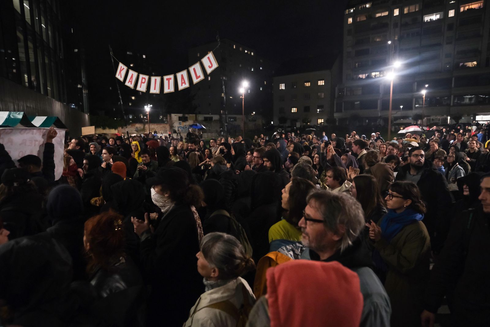 Protestniki pred Rogom