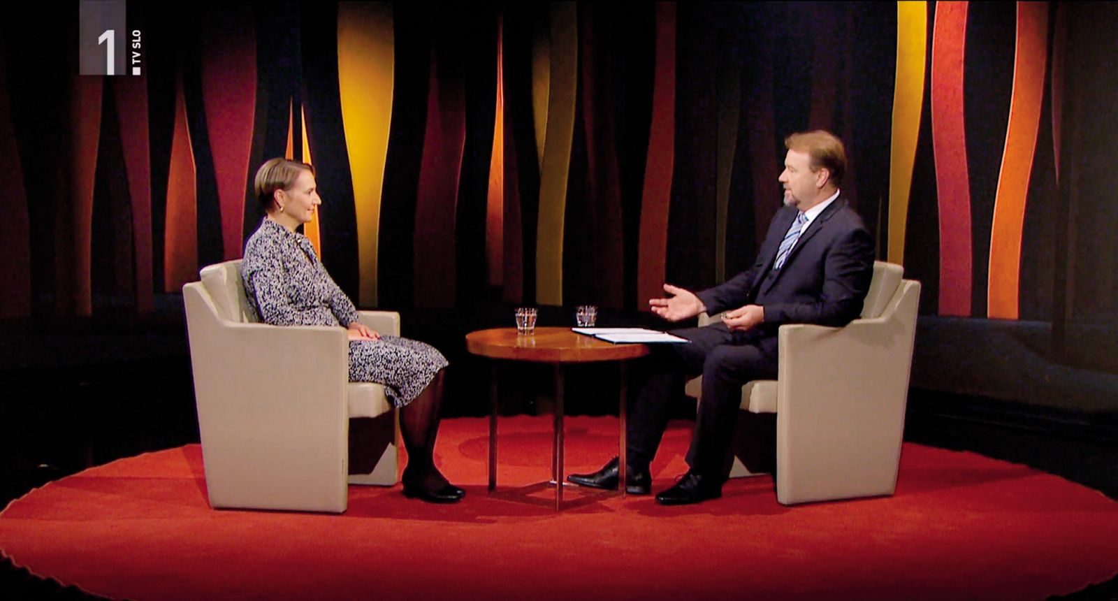Tina Bregant in Jože Možina v oddaji Intervju
