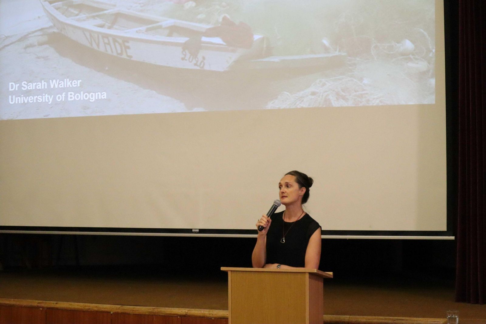 »Migrant je rasiziran in marginaliziran pojem, ki se uporablja slabšalno«