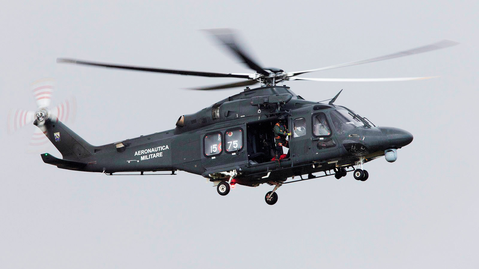 Helikopter AW139M italijanskega proizvajalca Leonarda