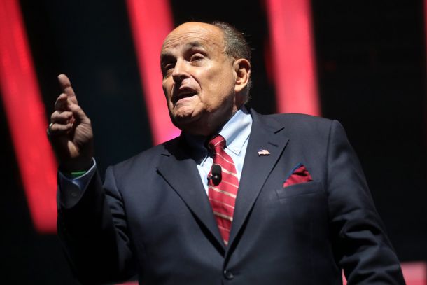 Giuliani je po volitvah leta 2020 vlagal neuspešne tožbe proti izidu volitev, na katerih je demokrat Joe Biden premagal republikanca Trumpa