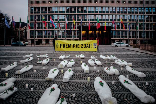 Akcija Amnesty International za premirje v Gazi