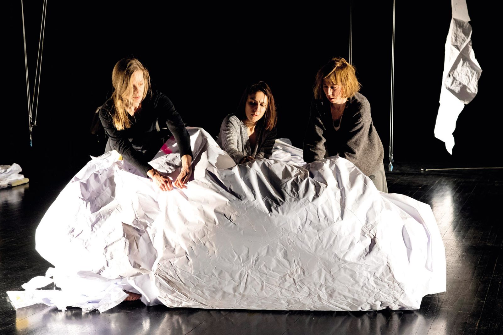 Andreja Rauch Podrzavnik: Origami, Stara mestna elektrarna, LJ | Nada Žgank