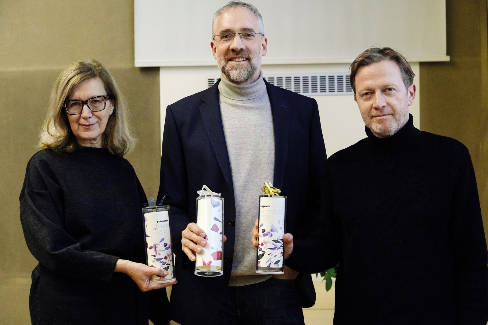 Nadja Zgonik, Arjan Pregl in v imenu Zore Stančič Damjan Kozole; nagrade Ivane Kobilce, DLUL, LJ | Janez Zalaznik