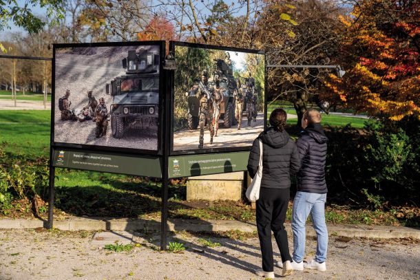 Obrazi slovenske vojske, militaristična razstava na Jakopičevem sprehajališču v Tivoliju