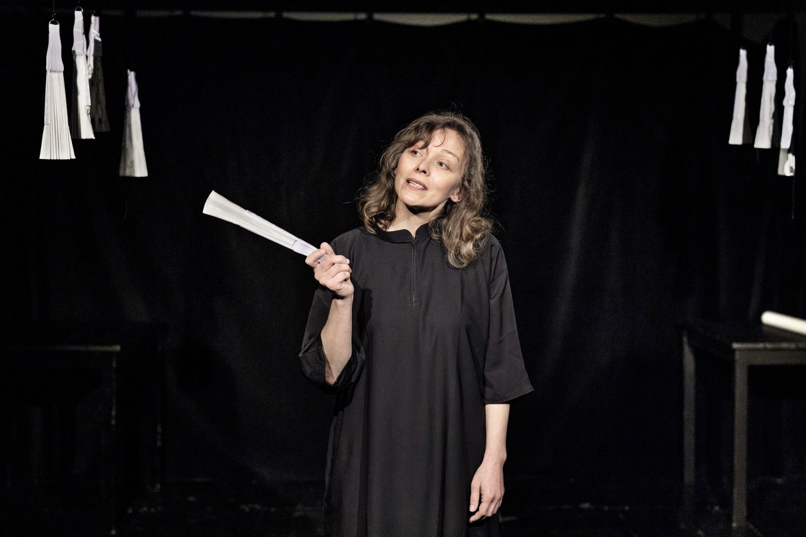 Ana Čavić: Nit brez konca, I.–VI. dejanje, Gledališče Glej, LJ | Jaka Babnik