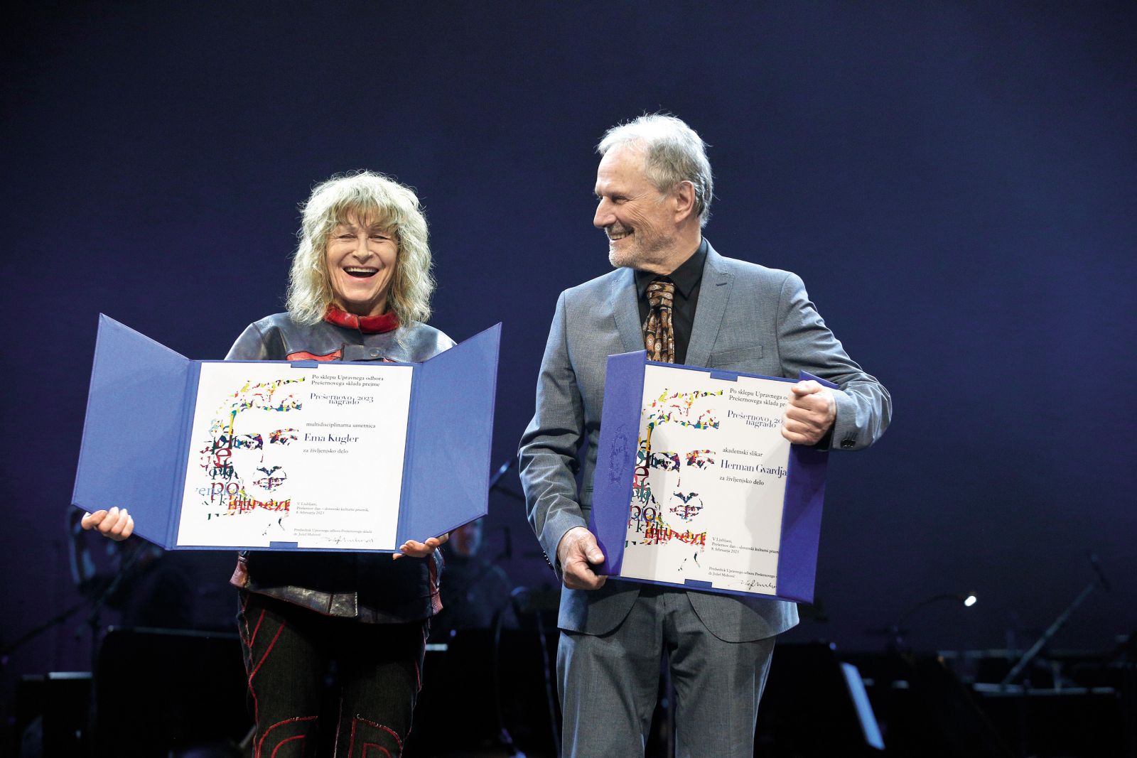 Prejemnika velike Prešernove nagrade multidisciplinarna umetnica Ema Kugler in akademski slikar Herman Gvardjančič | Borut Krajnc
