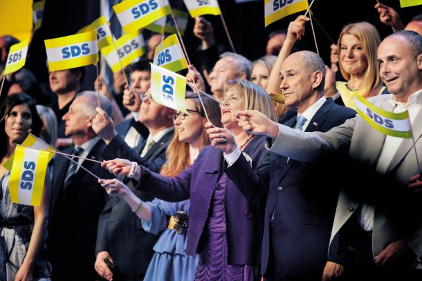 Vznesena predvolilna konvencija stranke SDS 