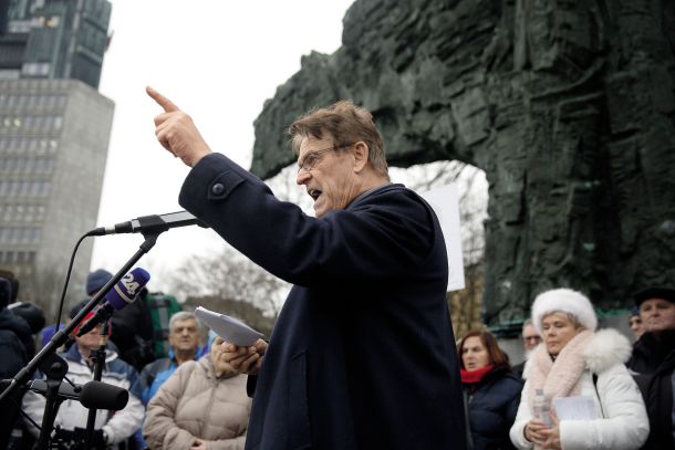 Govor Pavla Ruparja na “našem” protestu na Trgu republike 