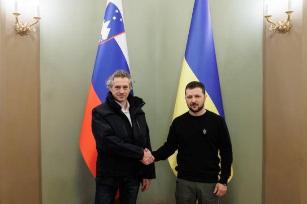 Slovenski premier Robert Golob in ukrajinski predsednik Volodimir Zelenski