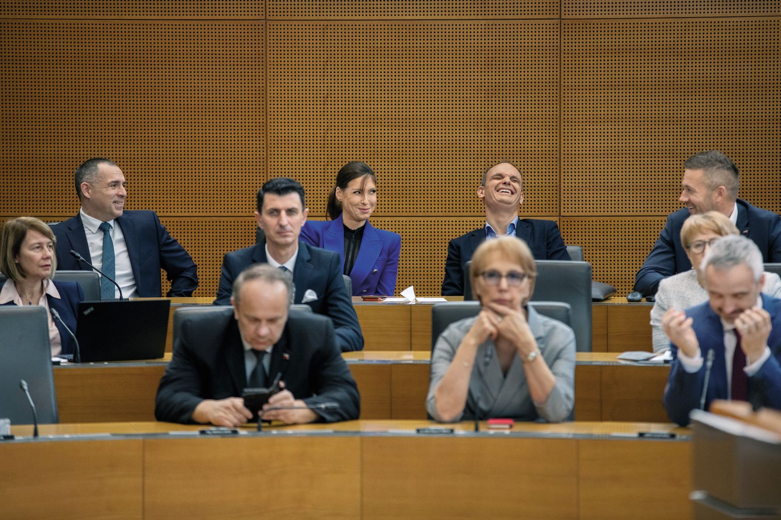 Kazenska klop v vrstah opozicije: Dejan Kaloh, Eva Irgl in Anže Logar | Borut Krajnc
