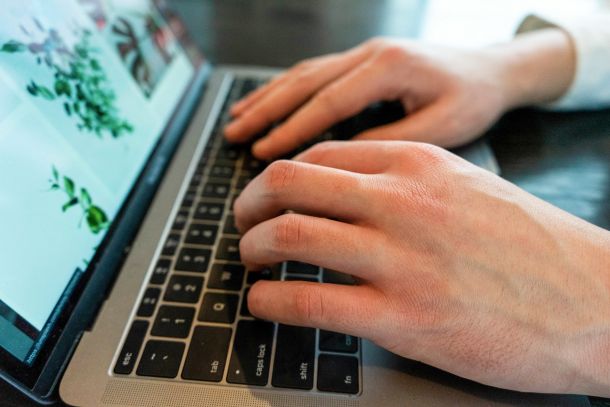 »Slovenija je bolj analogna kot digitalna država«