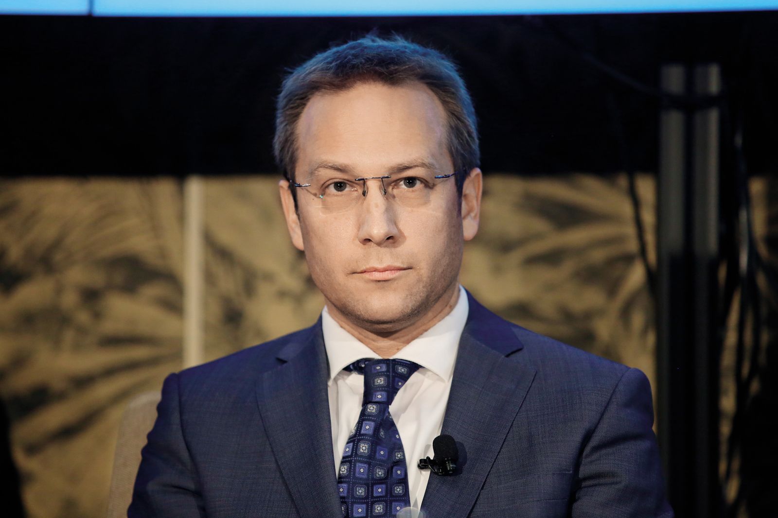 Dr. Klemen Jaklič, nekoč sekretar v desni vladi Andreja Bajuka, potem ustavni sodnik in samostojni podjetnik ter predavatelj na Katoliškem inštitutu.