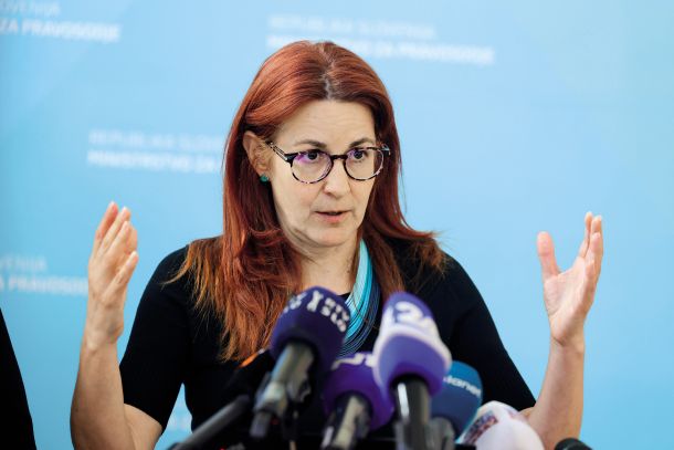Ministrica Katič je razkrinkala previsoko ceno za sodno palačo na Litijski