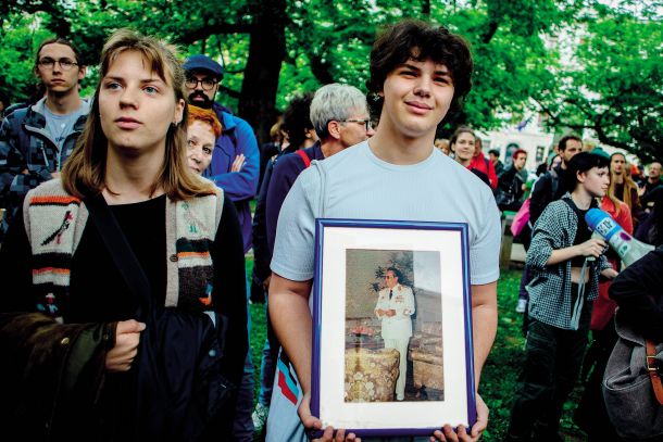 Nostalgija: Pokojni maršal na prvomajskem protestu 
