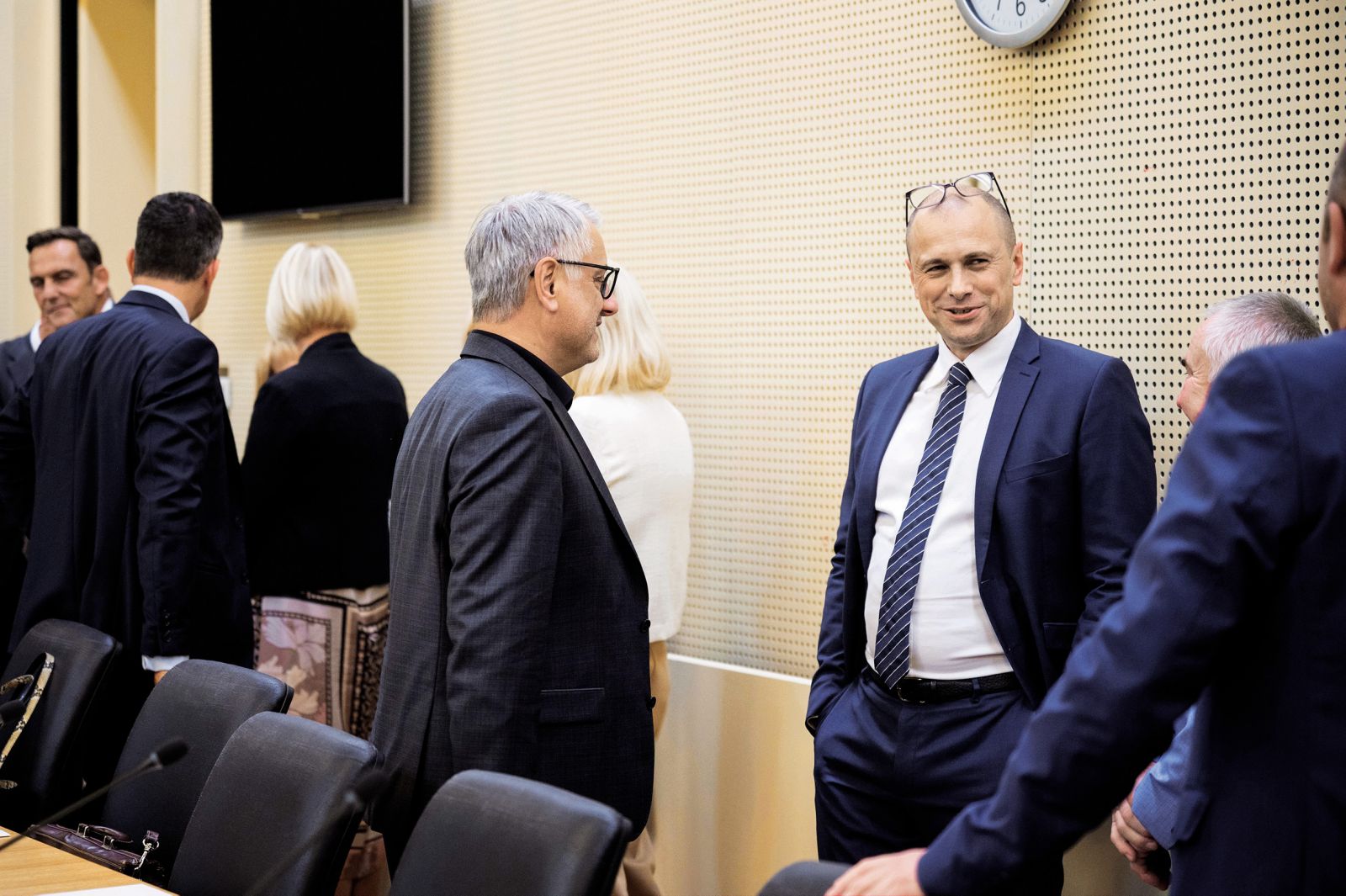 Gospodarski minister Matjaž Han in predsednik uprave NLB Blaž Brodnjak