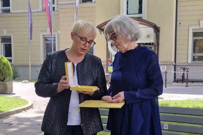 Predsednica republike Nataša Pirc Musar in Anita Ogulin