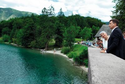 Arbitražna ljubezen iz leta 2010 med Borutom Pahorjem in Jadranko Kosor nas bo še drago stala 