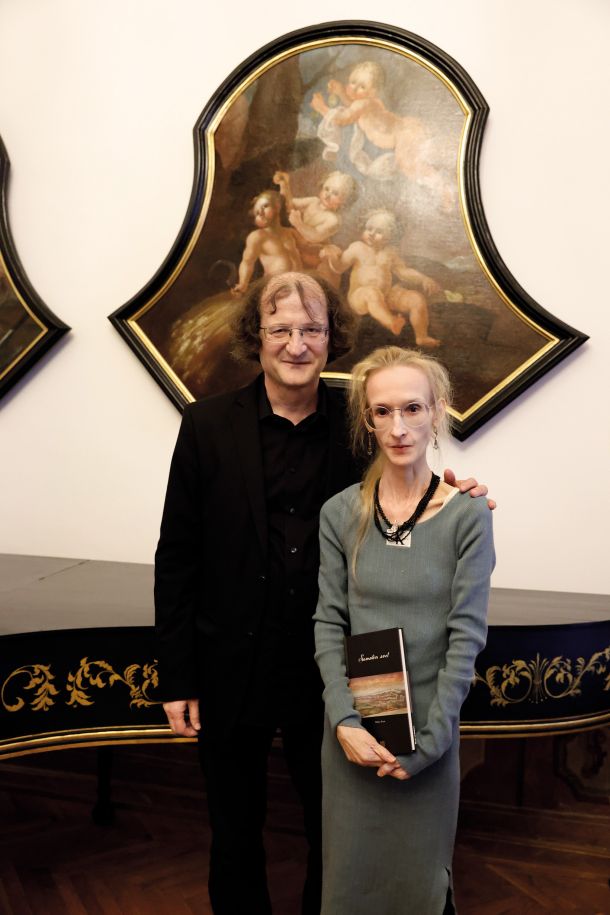 Neža Zajc in Brane Senegačnik, recital poezije, ZRC SAZU, LJ