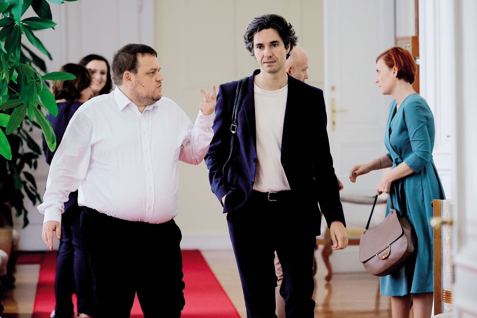 Stanovanja so ključni projekt Levice: Simon Maljevac, minister za solidarno prihodnost, in Luka Mesec, minister za delo, družino, socialne zadeve in enake možnosti