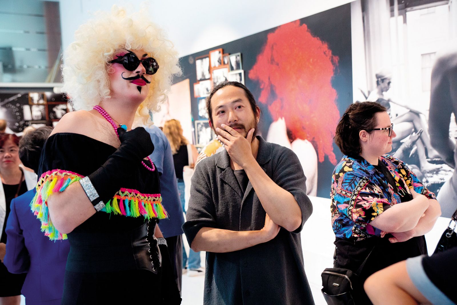 Simon Chang: Kraljice preobleke, Galerija Kresija, LJ | Kaja Brezočnik