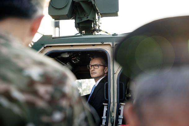 Marjan Šarec, danes minister za obrambo v Golobovi vladi, je bil še kot premier žrtev ruskega vohuna, ki se je izdajal za novinarja