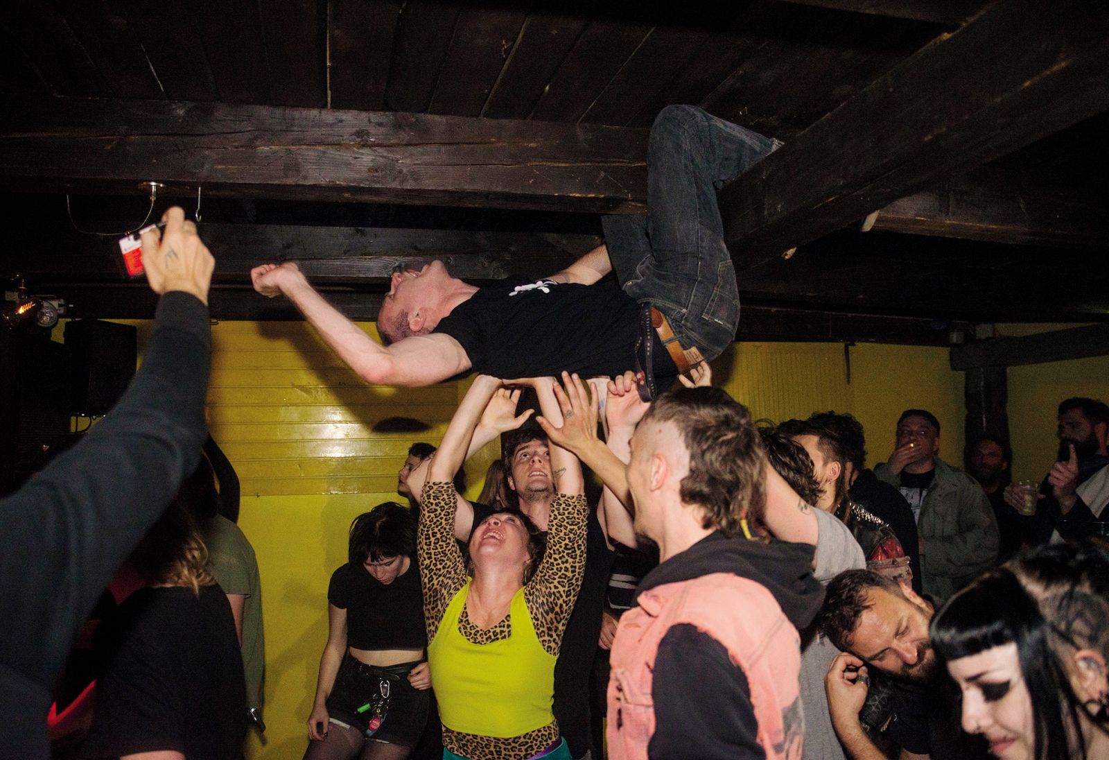 Grinta, d-beat hardcore punk, Bizarnica pri Mariči, AKC Metelkova mesto, LJ | Domen Repnik